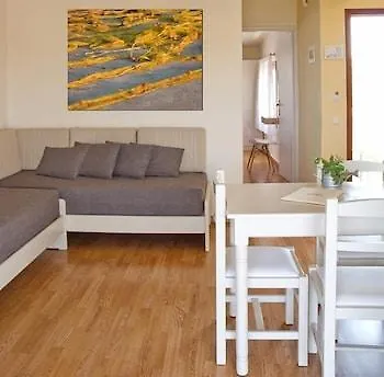 Casa Maria Apts 플라타니아스